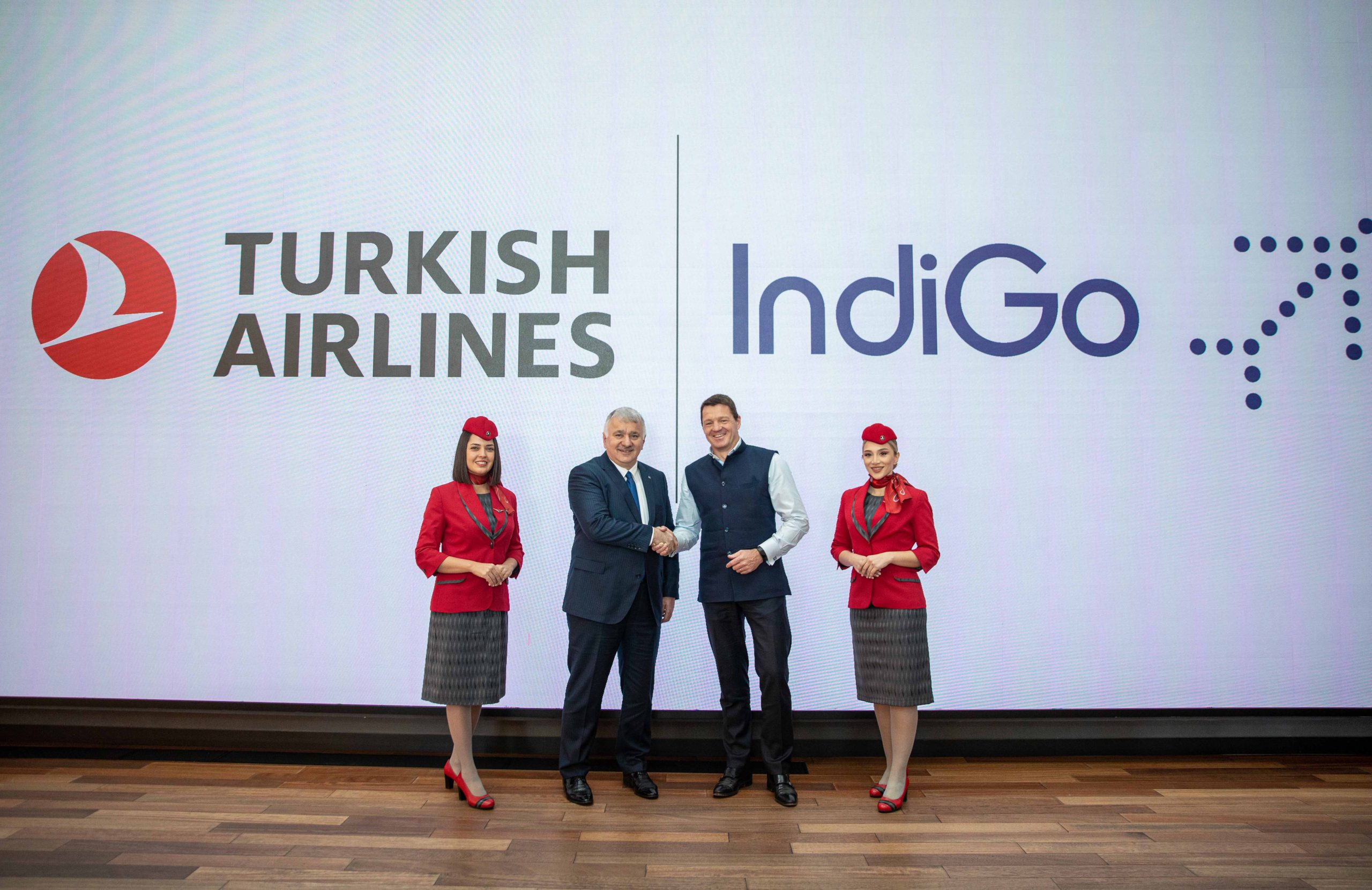 Son Dakika Havacılık Haberleri | Türk Hava Yolları, Pegasus, Sunexpress, Corendon, Havacılık, Havayolları, Havalimanları, Havaalanları, THY, Hostes, Pilot, Uçak, Kabin memuru, SHGM, DHMİ 02 scaled