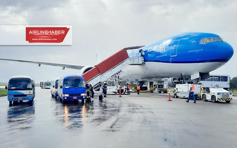 KLM-B773