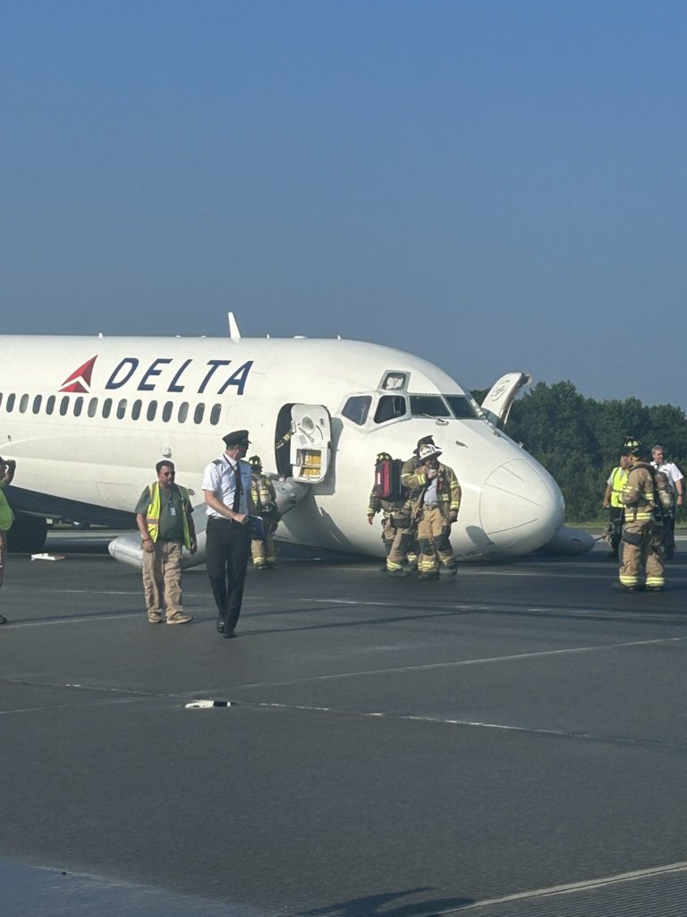 Son Dakika Havacılık Haberleri | Türk Hava Yolları, Pegasus, Sunexpress, Corendon, Havacılık, Havayolları, Havalimanları, Havaalanları, THY, Hostes, Pilot, Uçak, Kabin memuru, SHGM, DHMİ FztteyhXgAE0Ih