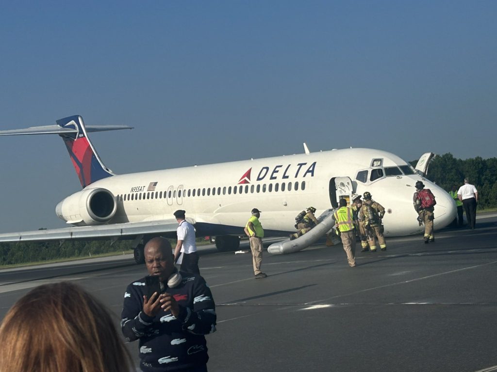 Son Dakika Havacılık Haberleri | Türk Hava Yolları, Pegasus, Sunexpress, Corendon, Havacılık, Havayolları, Havalimanları, Havaalanları, THY, Hostes, Pilot, Uçak, Kabin memuru, SHGM, DHMİ FztteyjWYAQU5om