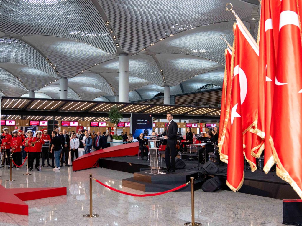 Son Dakika Havacılık Haberleri | Türk Hava Yolları, Pegasus, Sunexpress, Corendon, Havacılık, Havayolları, Havalimanları, Havaalanları, THY, Hostes, Pilot, Uçak, Kabin memuru, SHGM, DHMİ F9mIZElWoAAHHh1