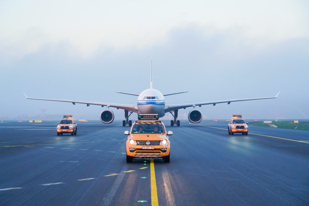 Son Dakika Havacılık Haberleri | Türk Hava Yolları, Pegasus, Sunexpress, Corendon, Havacılık, Havayolları, Havalimanları, Havaalanları, THY, Hostes, Pilot, Uçak, Kabin memuru, SHGM, DHMİ GCgZNl1WsAEZFnN