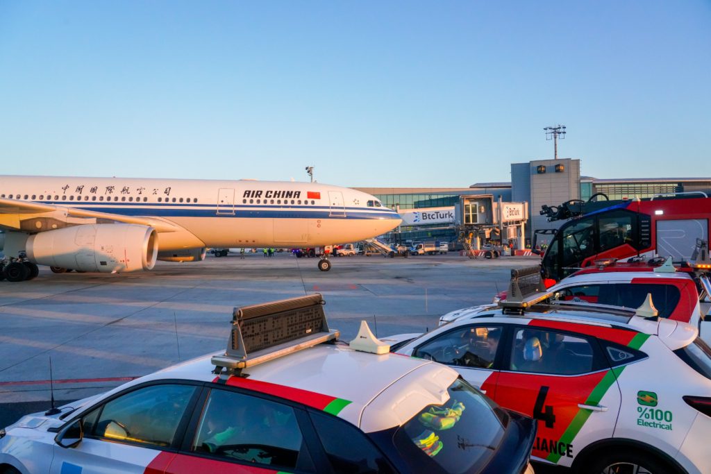 Son Dakika Havacılık Haberleri | Türk Hava Yolları, Pegasus, Sunexpress, Corendon, Havacılık, Havayolları, Havalimanları, Havaalanları, THY, Hostes, Pilot, Uçak, Kabin memuru, SHGM, DHMİ GCgZNogWUAAmLXi